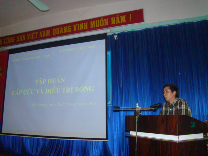 Tập huấn cấp cứu và điều trị bỏng tại Bệnh viện đa khoa Bắc Giang