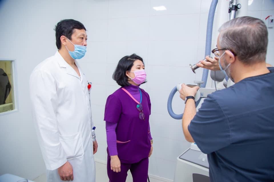 Nhiệm vụ đào tạo và điều trị nổi bật của Bộ môn Trung tâm Phẫu thuật Tạo hình thẩm mỹ và Tái tạo.