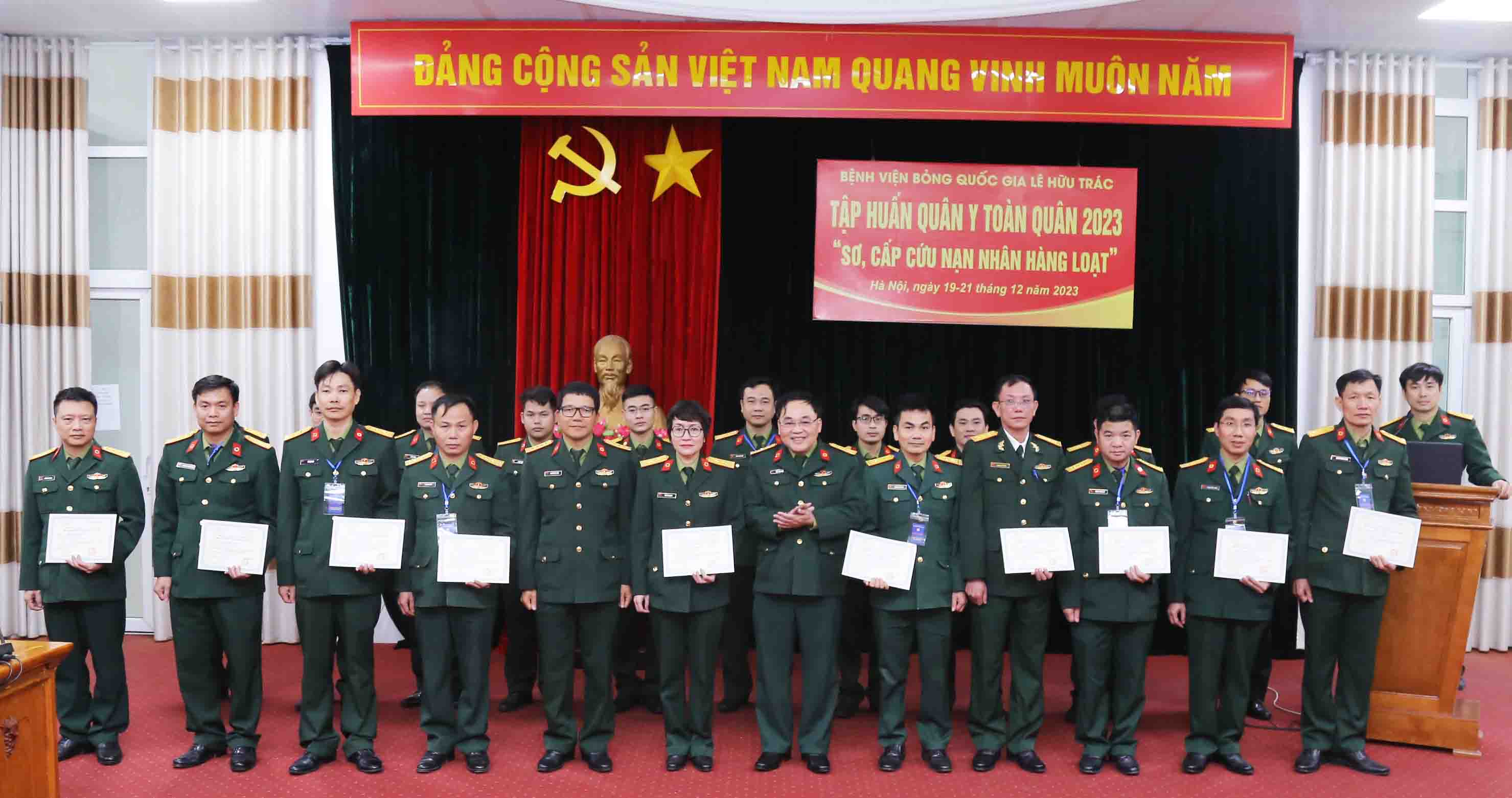 Bệnh viện Bỏng Quốc gia Lê Hữu Trác tổ chức Tập huấn Sơ, cấp cứu nạn nhân hàng loạt cho cán bộ, nhân viên y tế quân y toàn quân