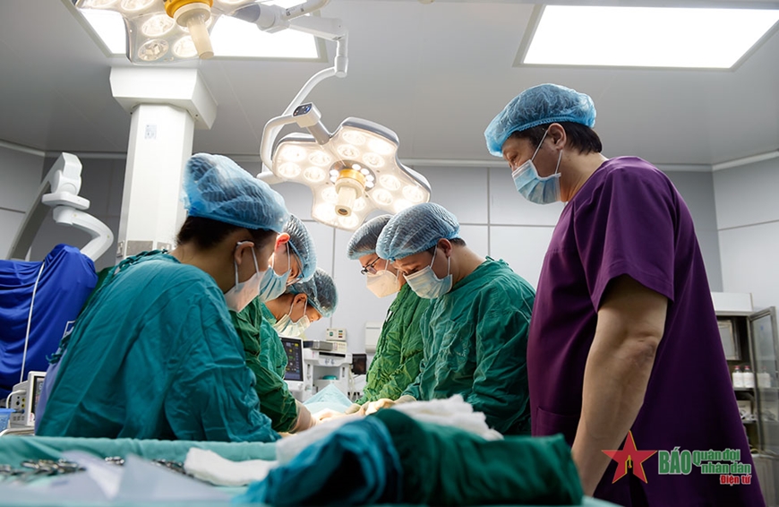 Chiến sĩ - bác sĩ quân y và mệnh lệnh từ trái tim