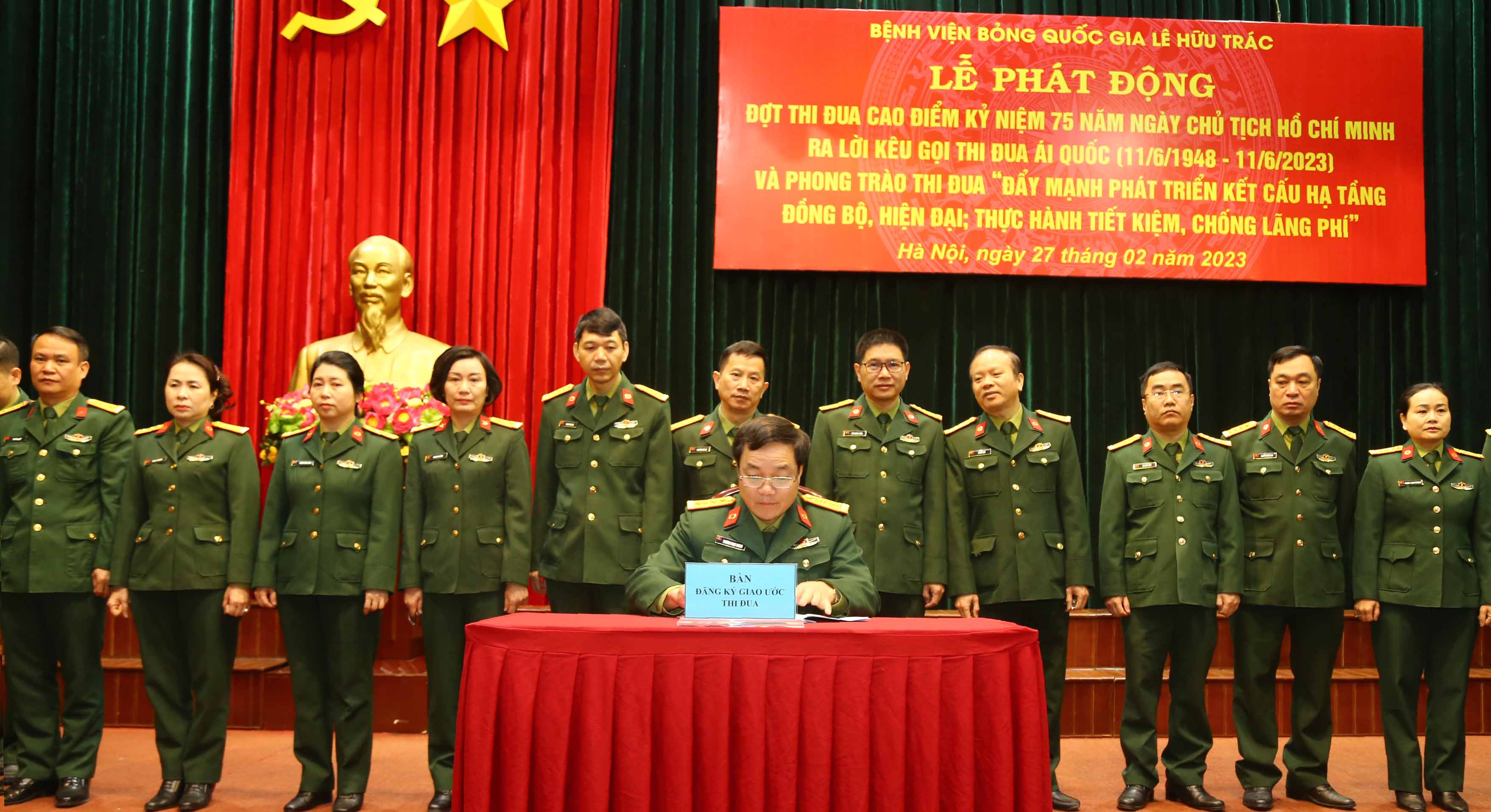 Bệnh viện Bỏng quốc gia Lê Hữu Trác tổ chức đợt phát động thi đua cao điểm kỷ niệm 75 năm Ngày Chủ tịch Hồ Chí Minh ra Lời kêu gọi thi đua ái quốc