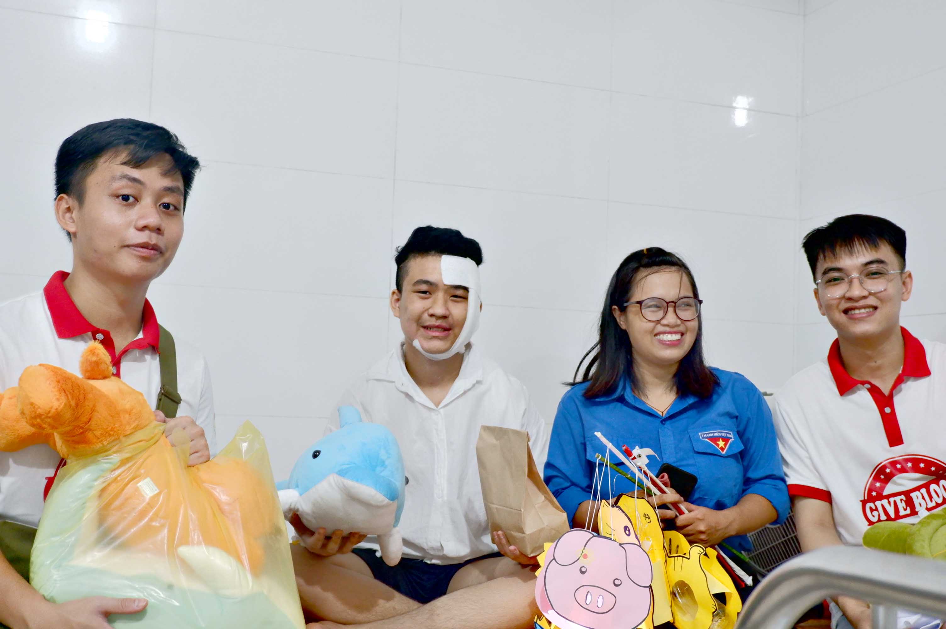 Tổ chức vui đón tết trung thu cho các bệnh nhi