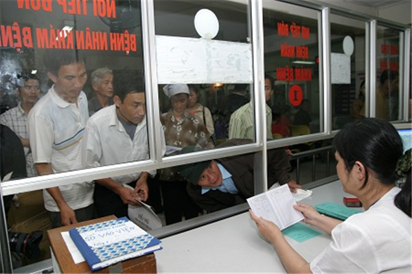 Luật sửa đổi, bổ sung một số điều của Luật Bảo hiểm y tế: Quyền lợi của người dân là trên hết