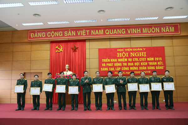 Tổ chức Hội nghị triển khai nhiệm vụ CTĐ, CTCT năm 2015 và phát động thi đua đột kích “Đoàn kết, sáng tạo, lập công mừng xuân dâng Đảng”