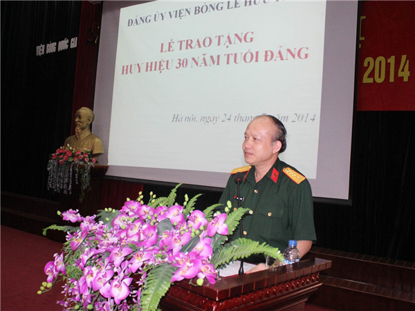 Lễ trao tặng Huy hiệu 30 năm tuổi Đảng 