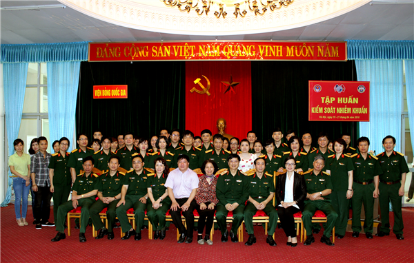 Khai mạc lớp tập huấn kiểm soát nhiễm khuẩn