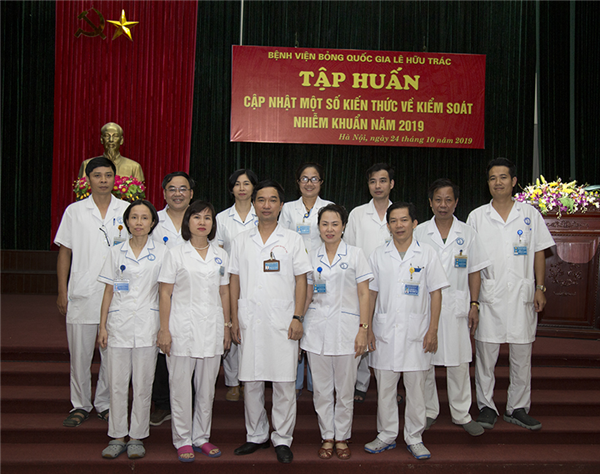 Tập huấn cập nhật kiến thức về kiểm soát nhiễn khuẩn năm 2019