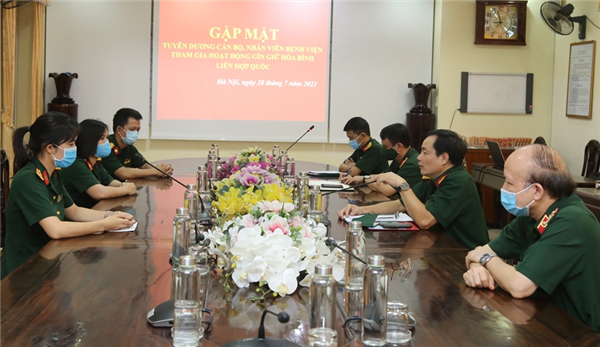 Tuyên dương cán bộ tham gia lực lượng Gìn giữ hòa bình của Liên hợp quốc